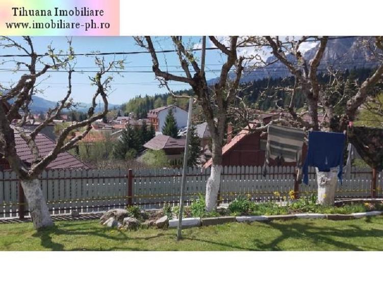 Casă individuală cu 6 camere cu Canalizare în Bușteni