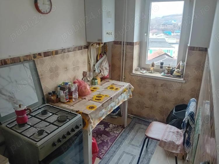 Apartament cu 4 camere decomandat în Dărmănești