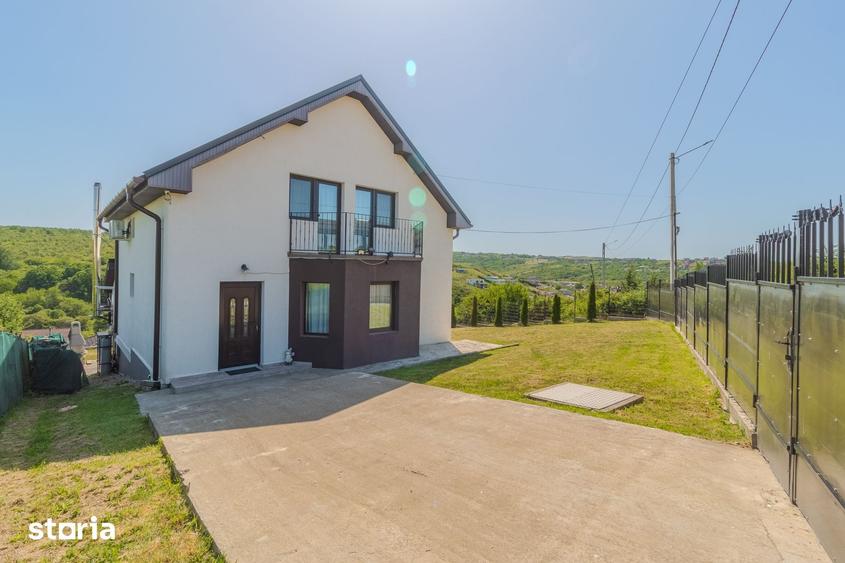 Casă cu 4 camere cu Teren 750 Mp în Paleu