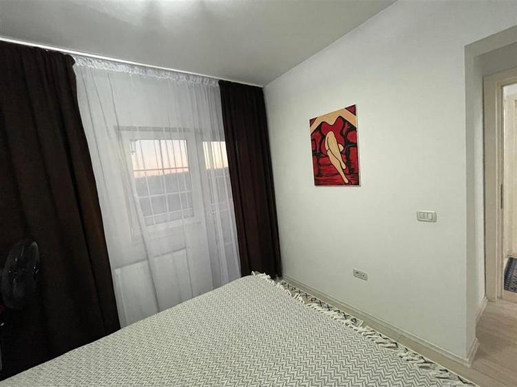 Apartament cu 3 camere decomandat, mobilat în Cug