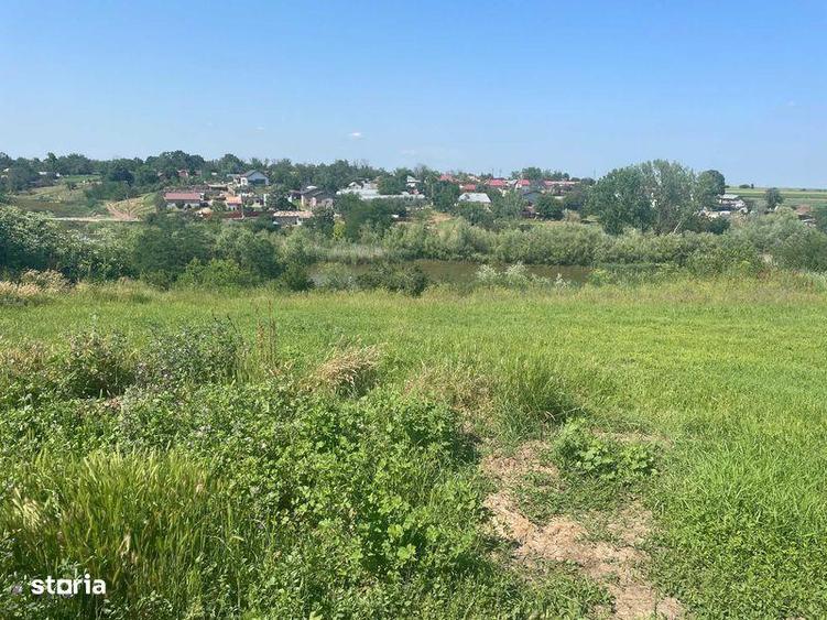 Teren de 2234 mp, în Talpa