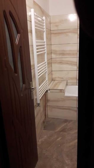Apartament cu 2 camere decomandat în Rovine