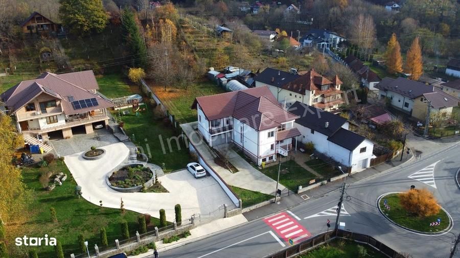 Casă cu 4 camere în Central
