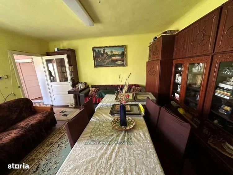 Casă cu 2 camere în Adămuș