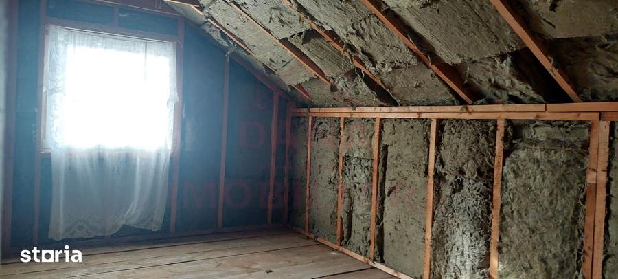 Casă cu 4 camere decomandat cu Teren 563 Mp în Rusca