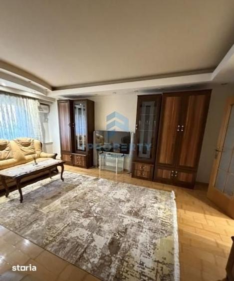 Apartament cu 3 camere decomandat în Centrul Civic