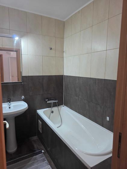 Apartament cu 2 camere semidecomandat în Titan