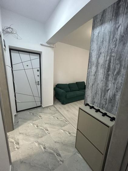 Apartament cu 2 camere decomandat în Roșu