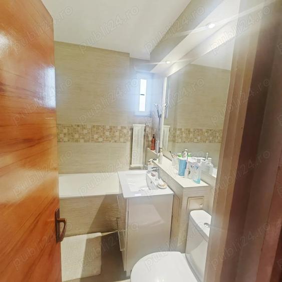 Apartament cu 4 camere decomandat, mobilat în Centrul Civic