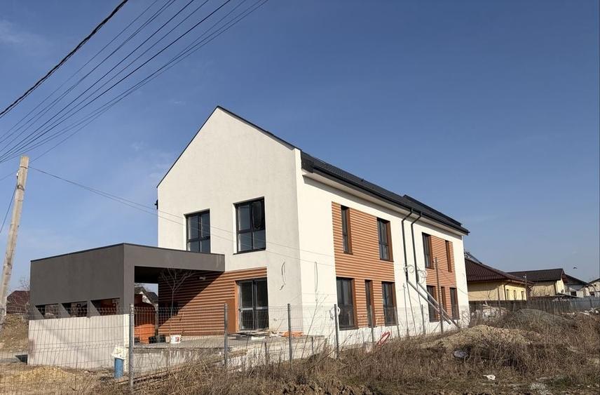 Casă cu 4 camere cu Teren 275 Mp în Jilava