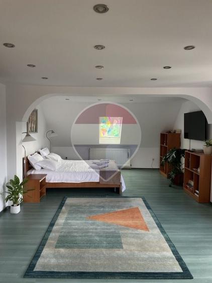 Hotel/Pensiune, de 250 mp, în Plaiu Șarului