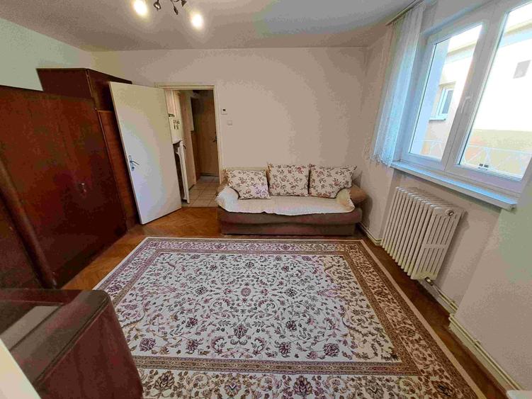 Apartament cu 2 camere semidecomandat în Semicentral