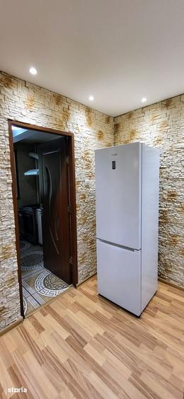 Apartament cu 3 camere decomandat în Sălăjan