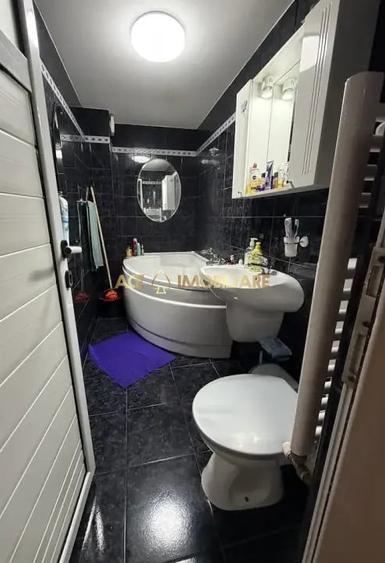 Apartament cu 2 camere decomandat, mobilat în Brâncoveanu