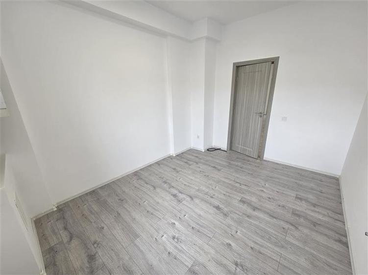 Apartament 4 camere Centrul Civic pretabil co-working hub - 14