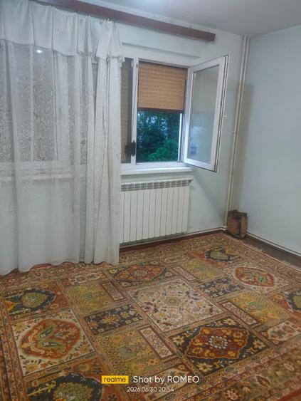 Apartament cu 2 camere semidecomandat în Letea