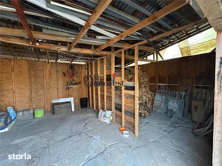 Casă cu 4 camere cu Teren 2700 Mp în Doba