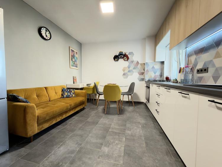 Apartament cu 2 camere semidecomandat, mobilat în Lacul Tei
