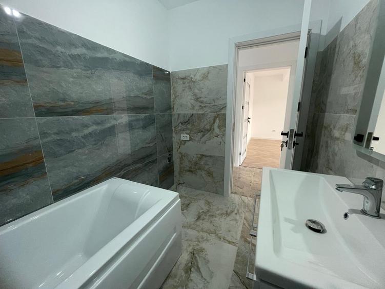 Apartament cu 2 camere decomandat în Păcurari