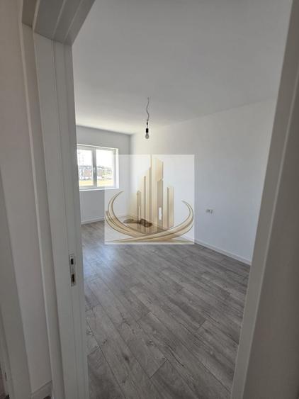 Apartament cu 3 camere decomandat în Torontalului
