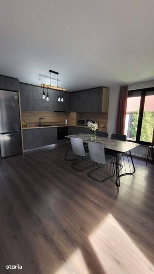 Casă cu 3 camere cu Teren 250 Mp în Central