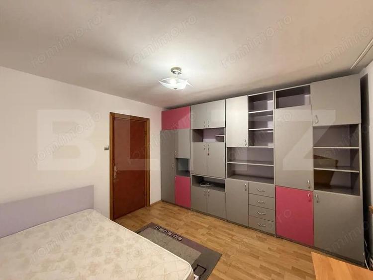 Apartament cu 4 camere decomandat, mobilat în Rovine