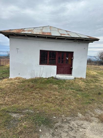 Spațiu comercial, de 200 mp, în Dobrogostea