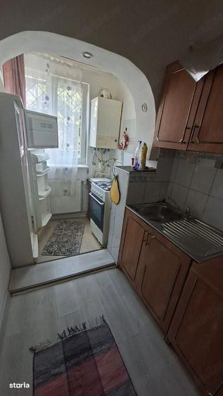 Garsonieră decomandată în Noua