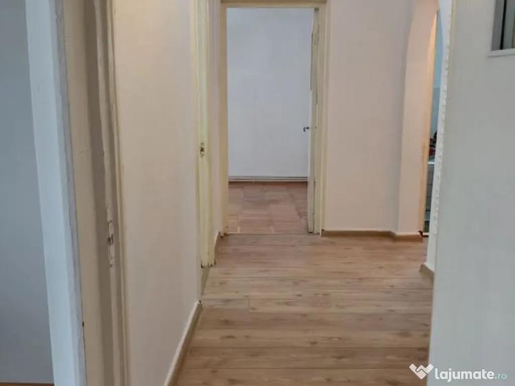 Apartament cu 2 camere decomandat în Port