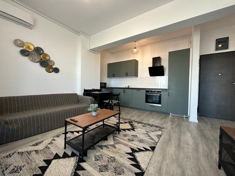 Apartament cu 2 camere semidecomandat în 13 Septembrie