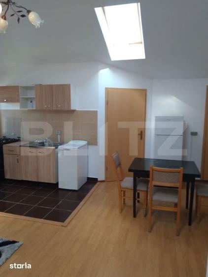 Apartament cu 3 camere semidecomandat, mobilat în Gilău