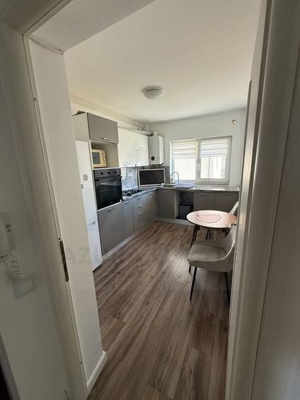 Apartament cu 2 camere decomandat, mobilat în Nord-Vest