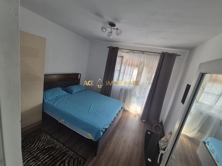 Casă individuală cu 3 camere cu Canalizare în Sud