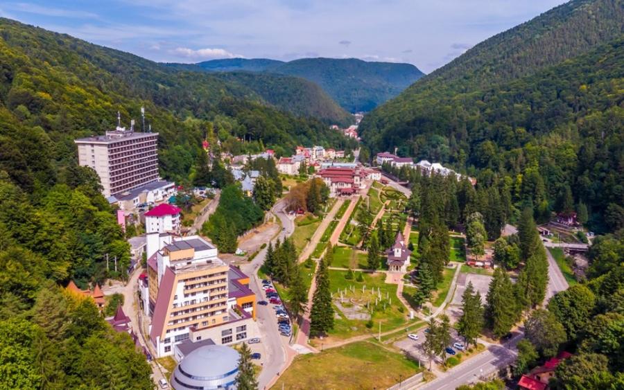SCHIMB / VÂNZARE – APARTAMENT 4 CAMERE ÎN STAȚIUNEA SLĂNIC-MOLDOVA - 1