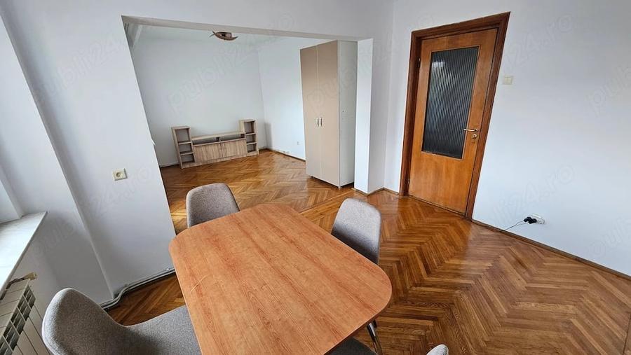 Apartament cu 3 camere decomandat în Nord