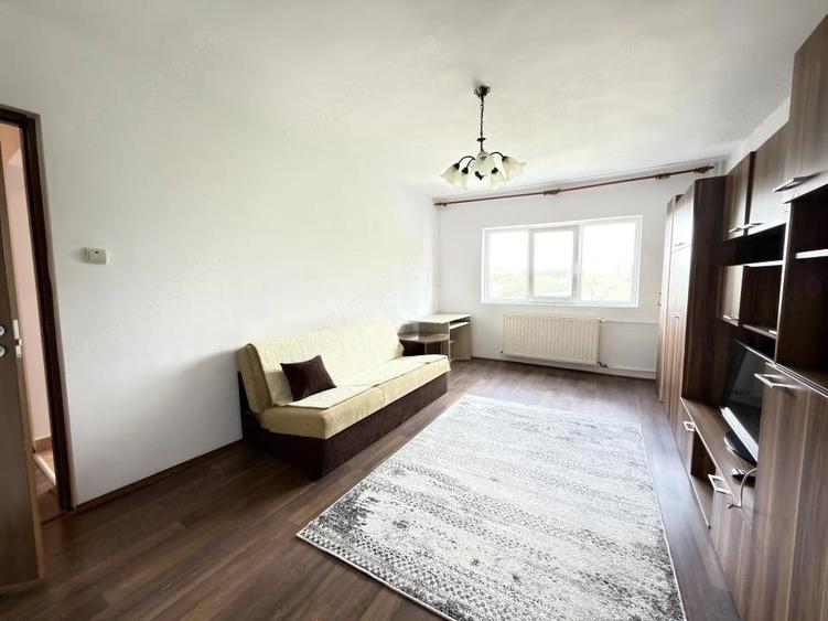 Apartament cu 2 camere decomandat în Lipovei