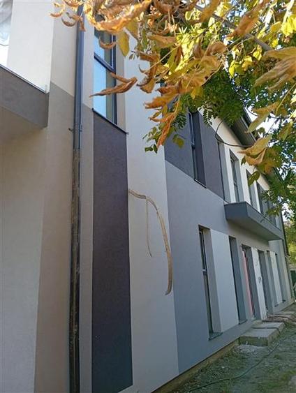 Duplex cu 4 camere cu Canalizare în Bucureștii Noi