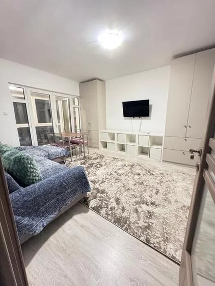 Apartament cu 2 camere decomandat, mobilat în Casa de Cultură