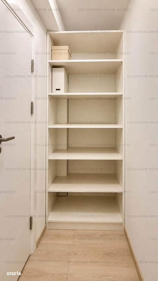 Apartament cu 3 camere decomandat în Tractorul