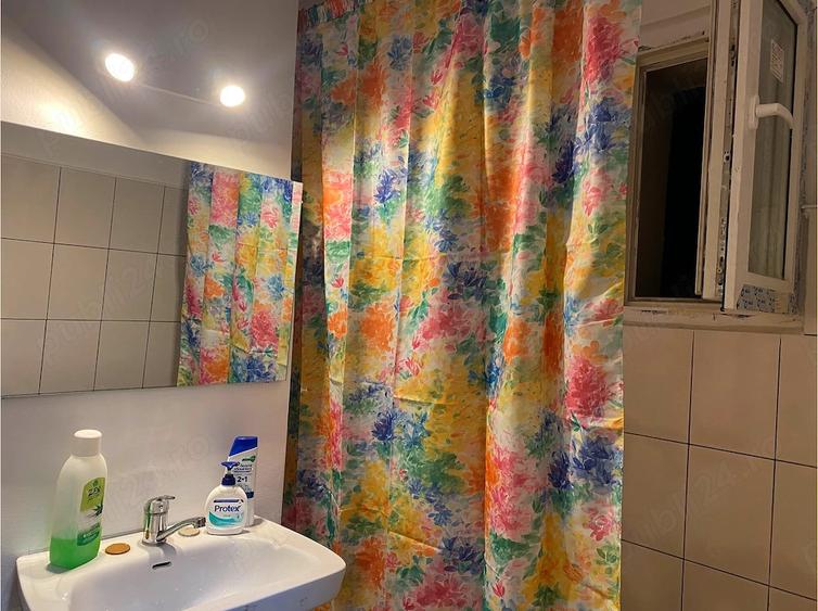 Apartament cu 2 camere decomandat în Berceni