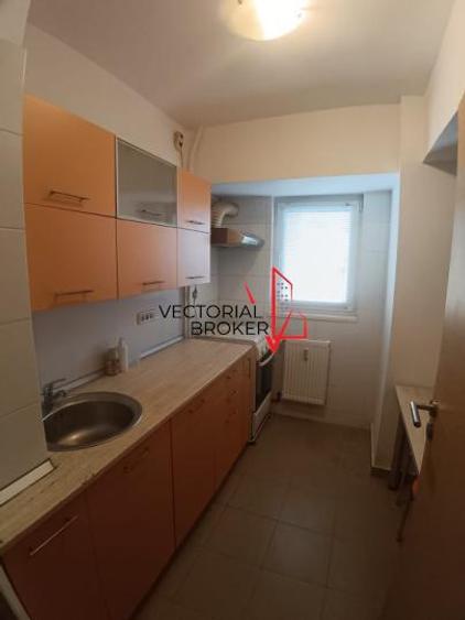 Apartament cu 2 camere decomandat în Colentina