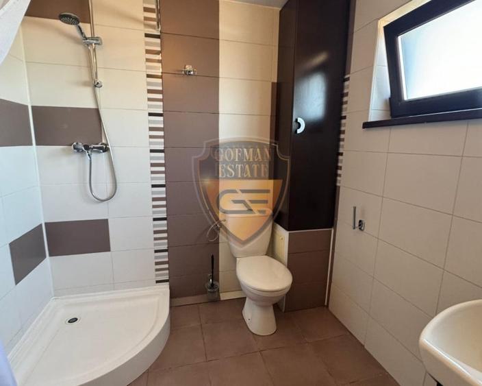 Casă cu 7 camere cu Canalizare în Trocadero