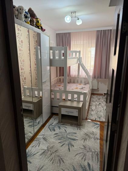 Apartament cu 2 camere decomandat în 9 Mai