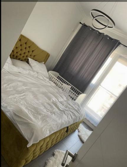 Apartament cu 3 camere decomandat în Energia