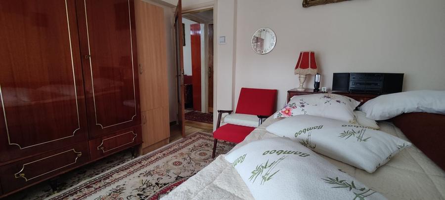 Apartament cu 4 camere decomandat în Crângași
