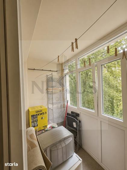 Apartament cu 3 camere semidecomandat în Giurgiului