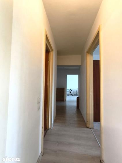 Apartament cu 3 camere decomandat în Centrul Civic