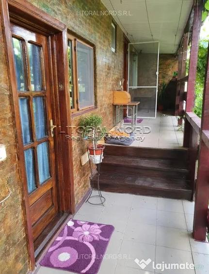 Casă cu 9 camere cu Teren 209 Mp în Eforie