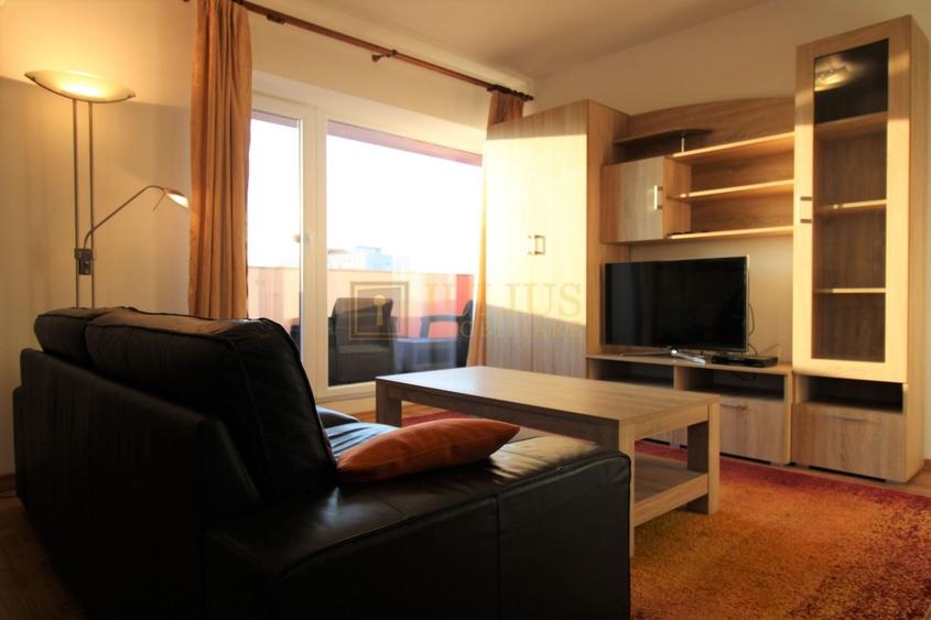 Apartament cu 2 camere semidecomandat, mobilat în Soarelui