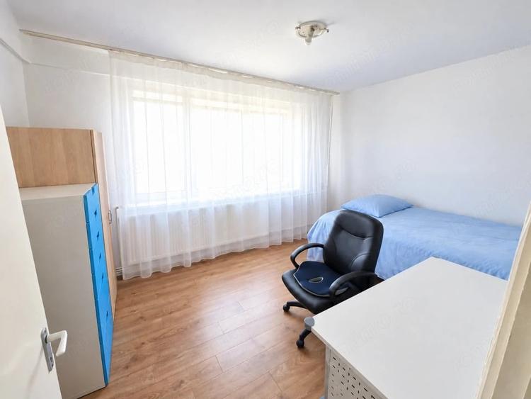 Apartament cu 2 camere semidecomandat în Craiovei